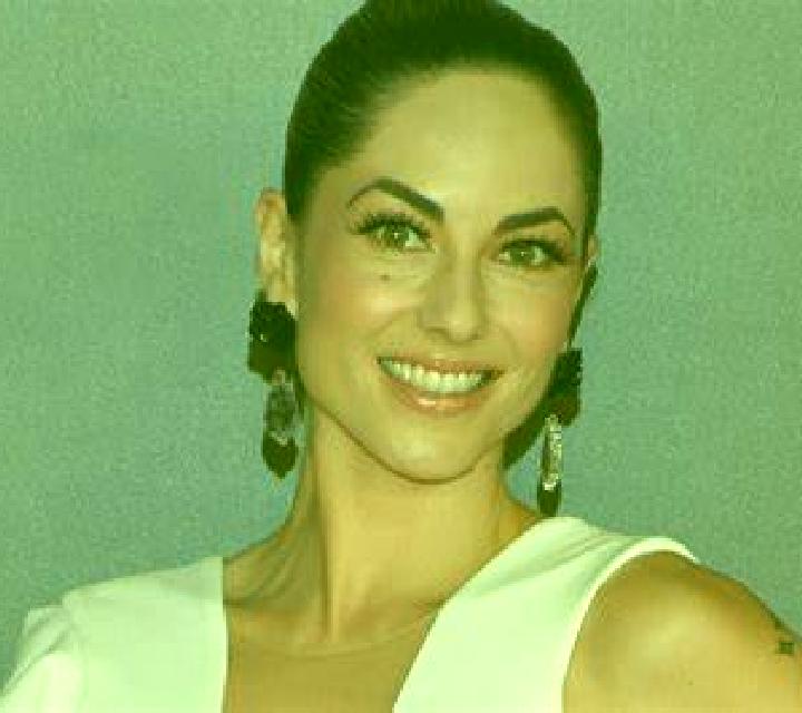 Bárbara Cauquenes escort