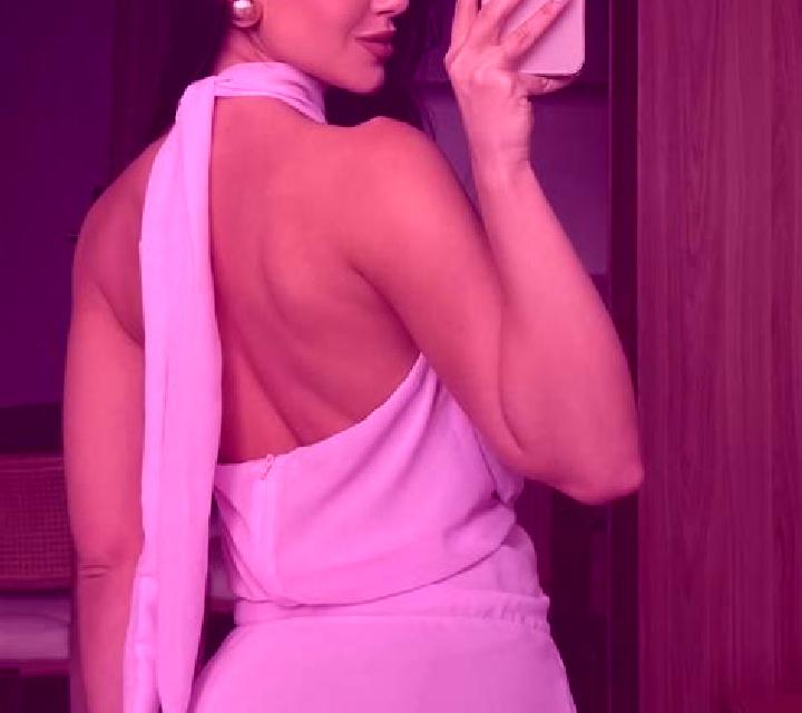 Emilia Vallenar escort