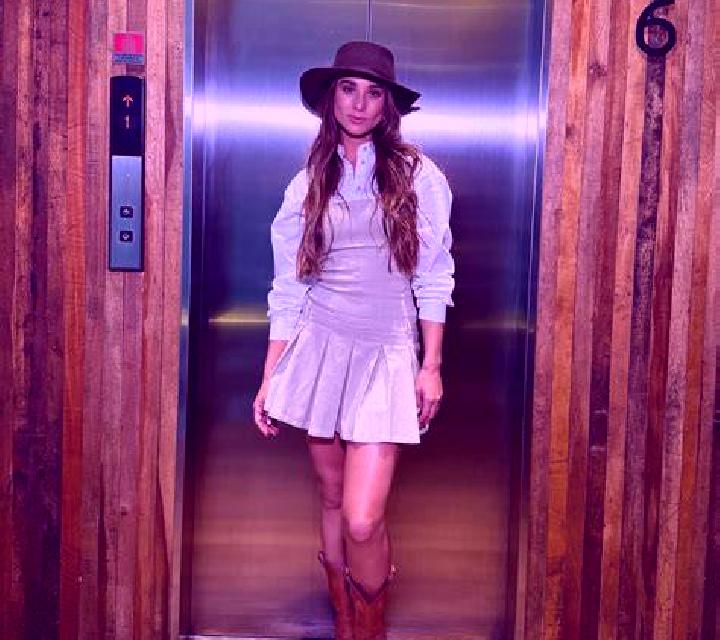 Isidora Coihueco escort