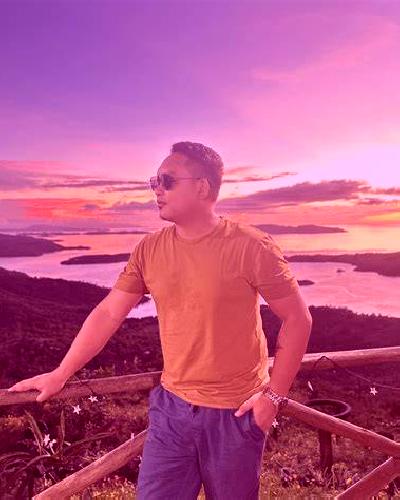 Macarena 3 Puren escort