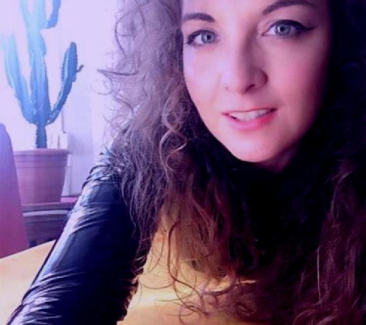 Nadia 2 Futrono escort