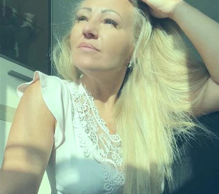 Paulina Lota escort