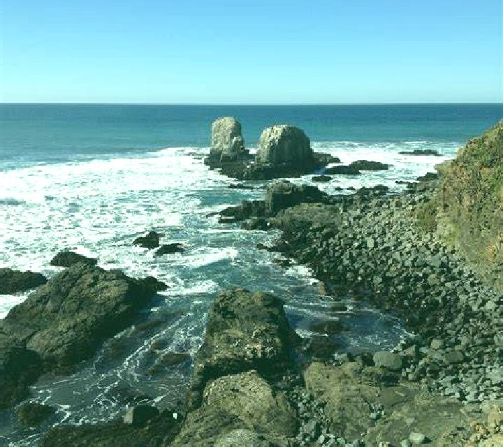 Trinidad Pichilemu escort
